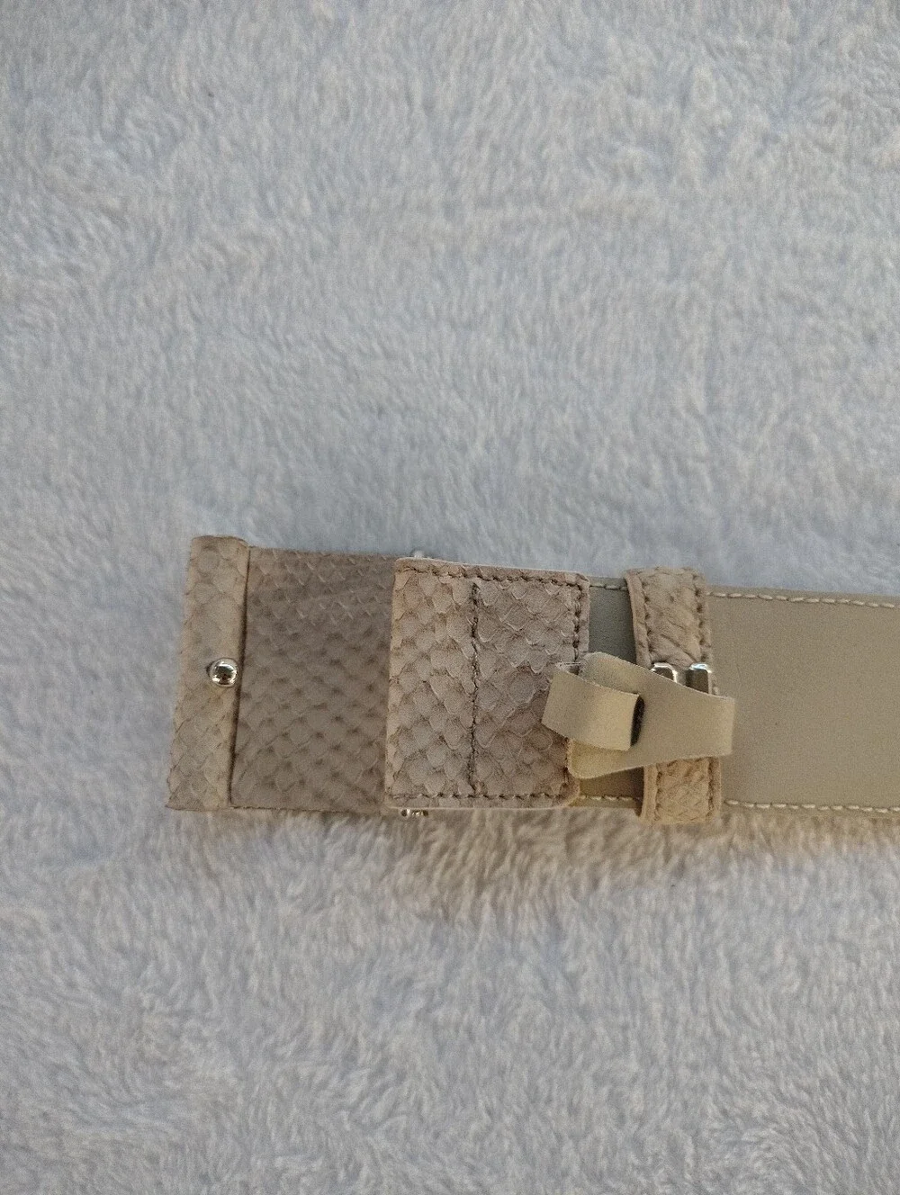 Episode neutral beige